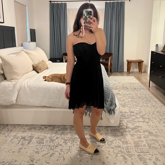 BCBGMaxAzria Dress - Picture 3 of 6